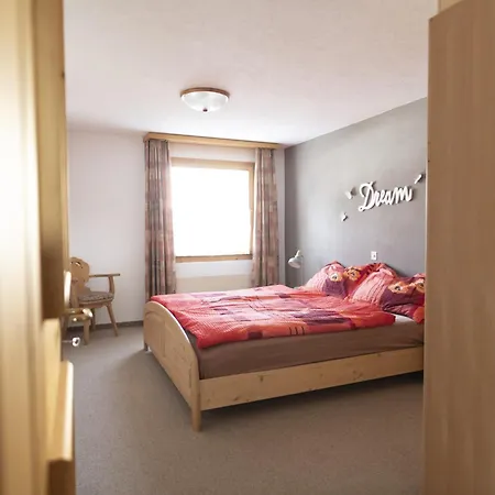 Chasa Grusaida, Apartment Vulpera