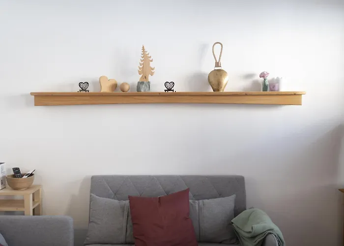 Chasa Grusaida, * 武尔佩拉