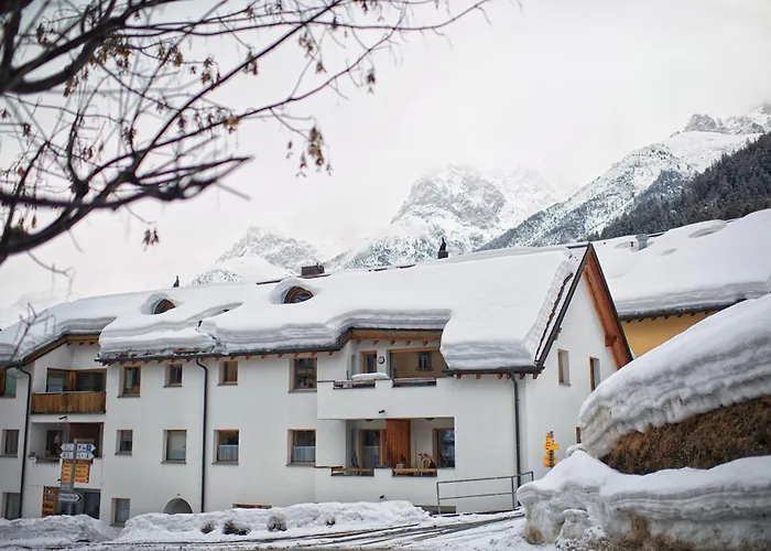 Chasa Grusaida, * Vulpera