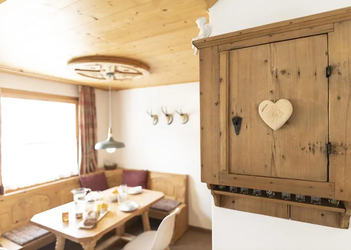 Chasa Grusaida, 公寓 *